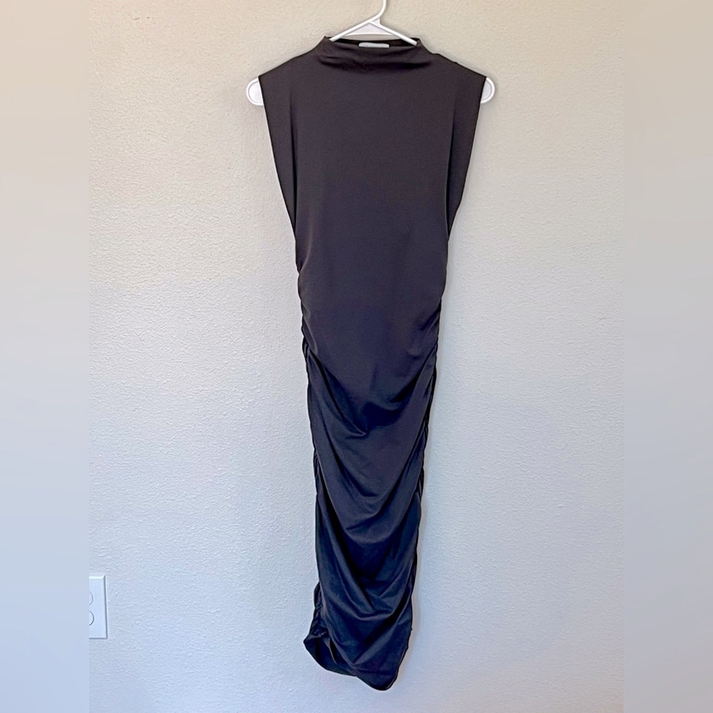 NWOT Crescent mock neck midi dress